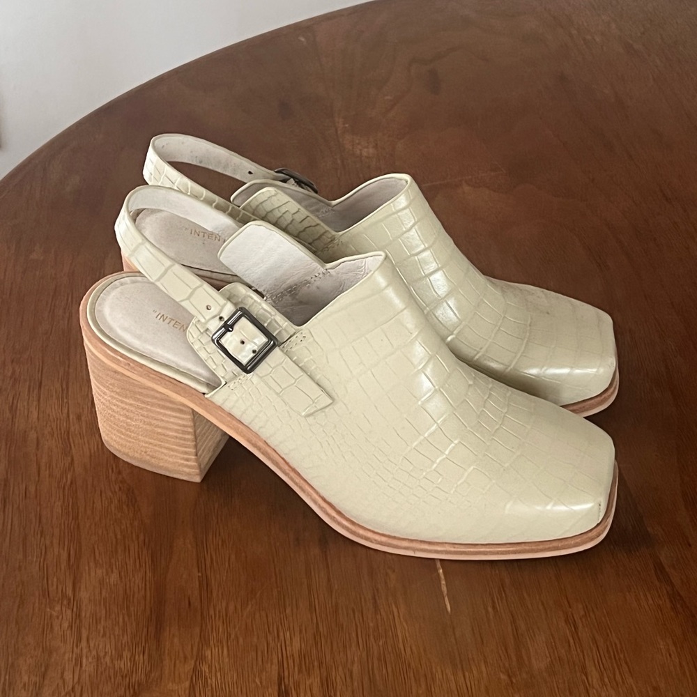 INTENTIONALLY BLANK Honcho Lizard Embossed Clog NWT